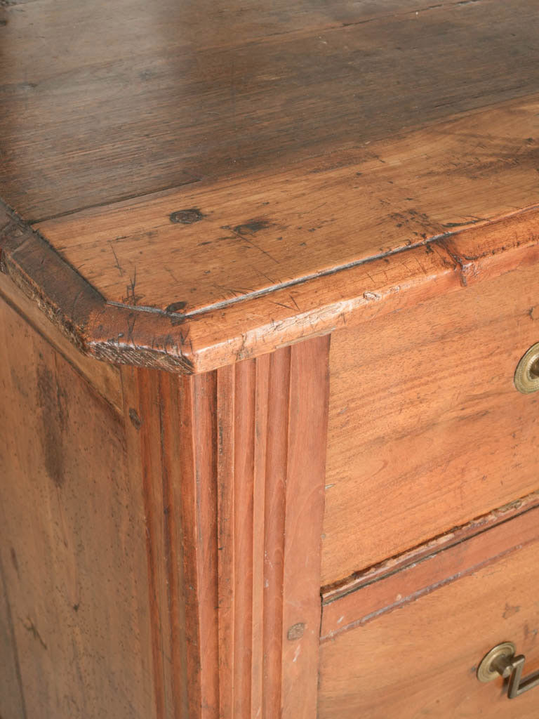 Provincial charming wooden commode