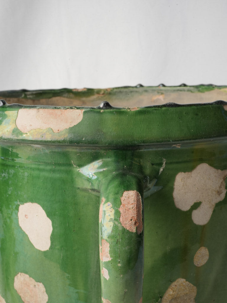 Classic green cachepot  