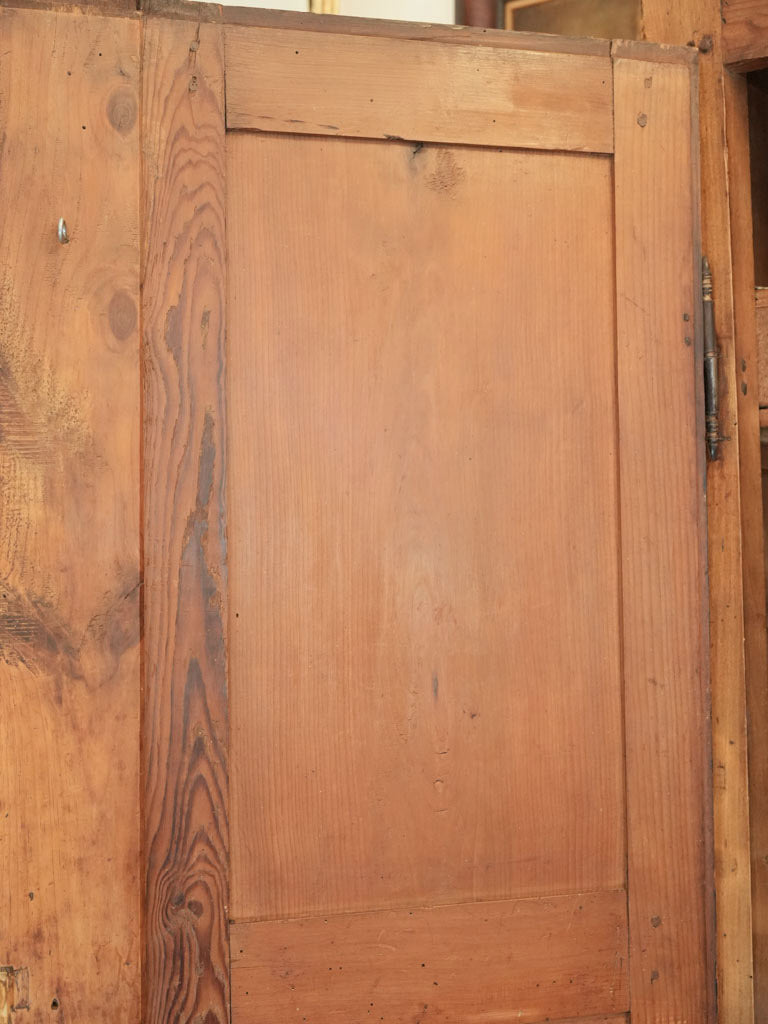 Grain-exposed antique closet