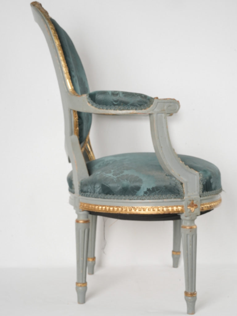 Stylish Louis XVI-style asparagus chairs 