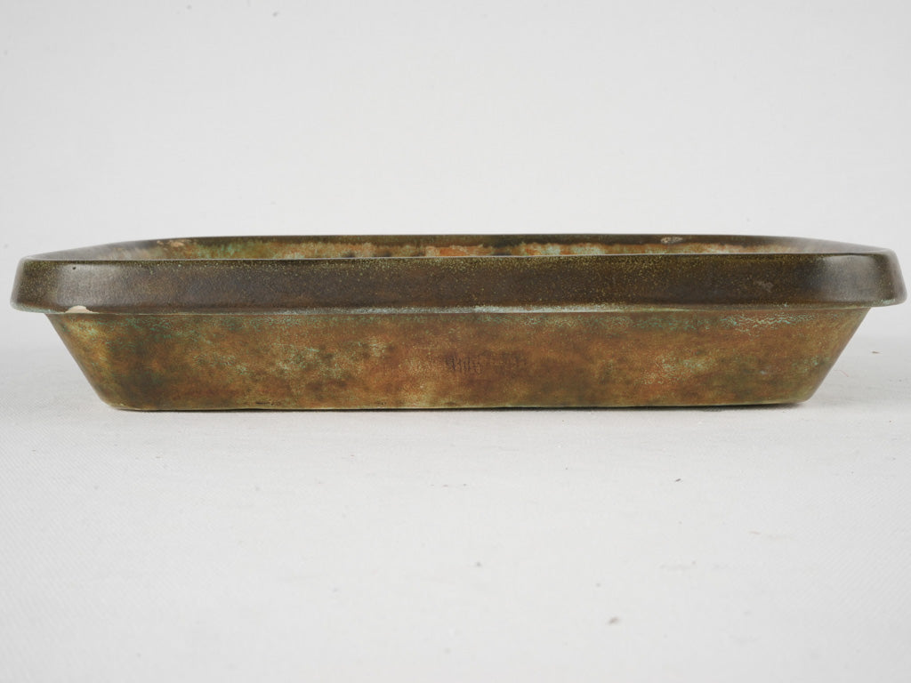 Distinctive chipped edge French platter  
