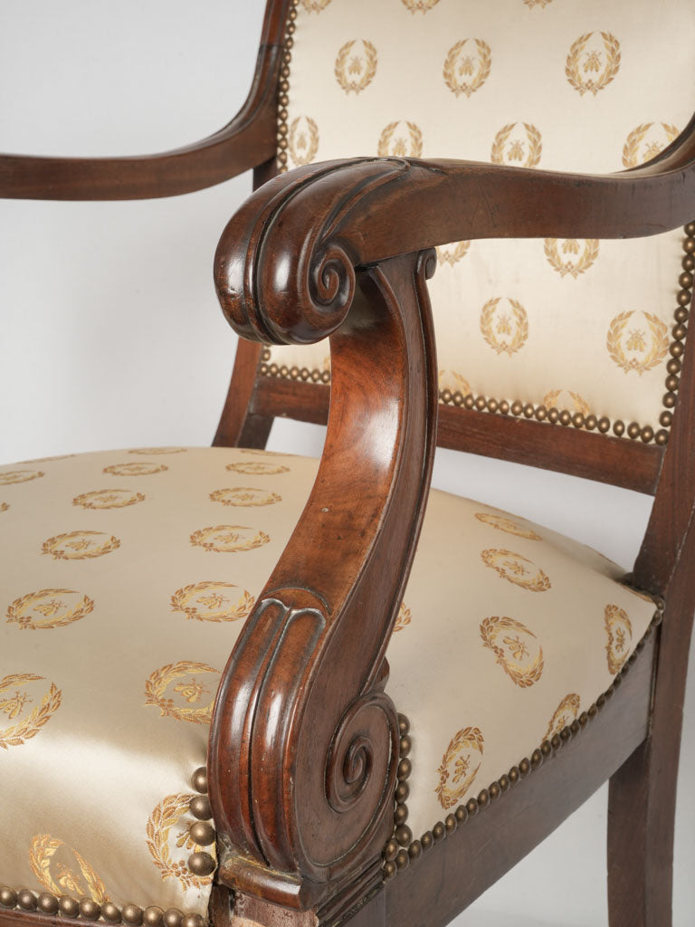 Elegant laurel leaf armchairs