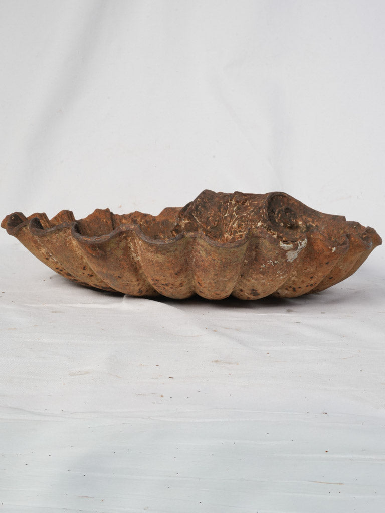 Classical-style cast iron basin  