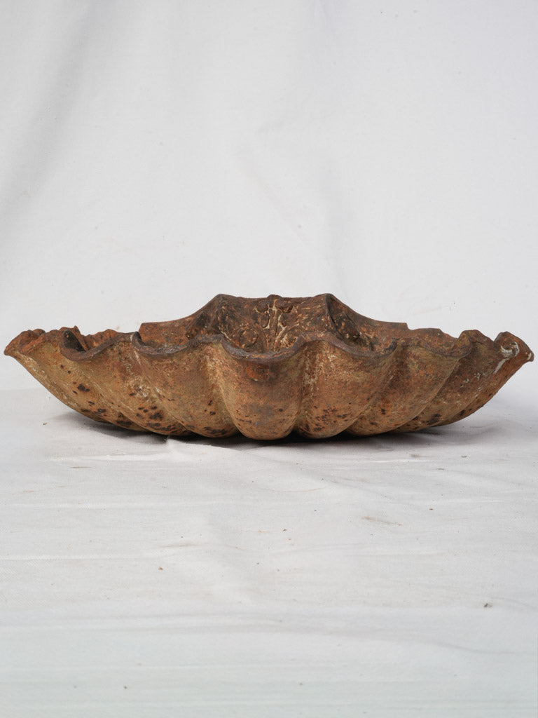 Naturalistic French cast iron basin  
