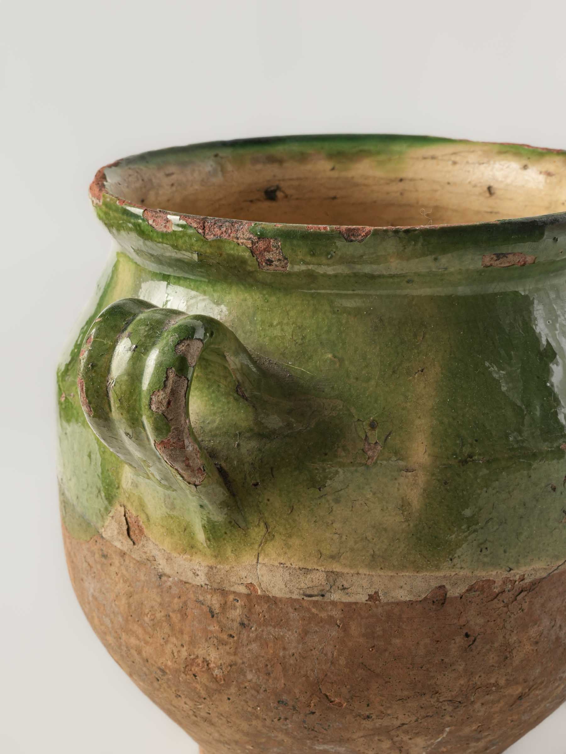 Classic decorative kitchenware piece  