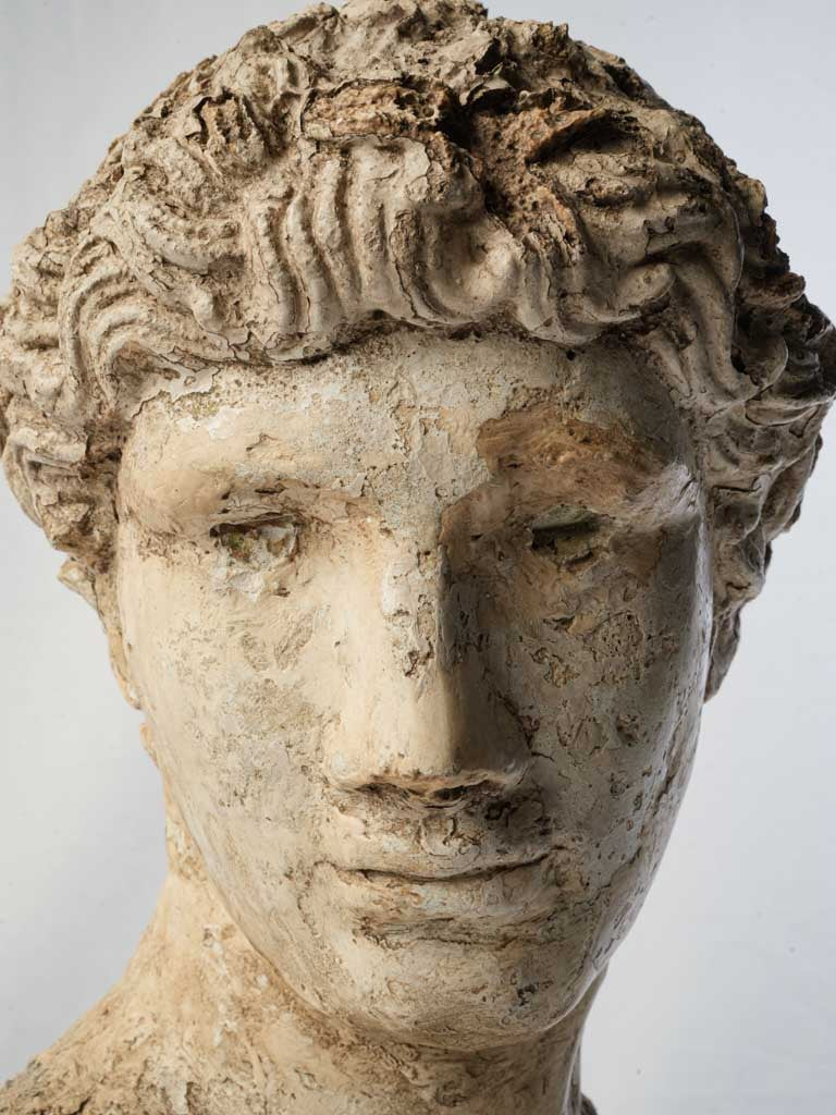 Textured antique finish head.