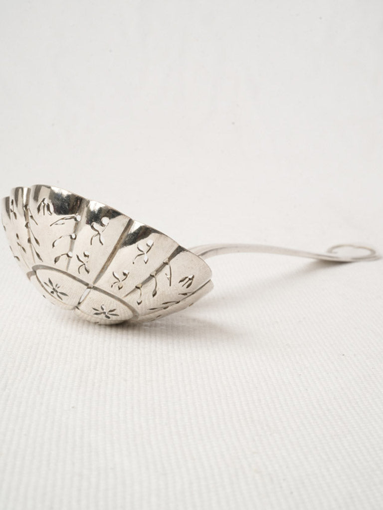 Lustrous patina dessert sifter