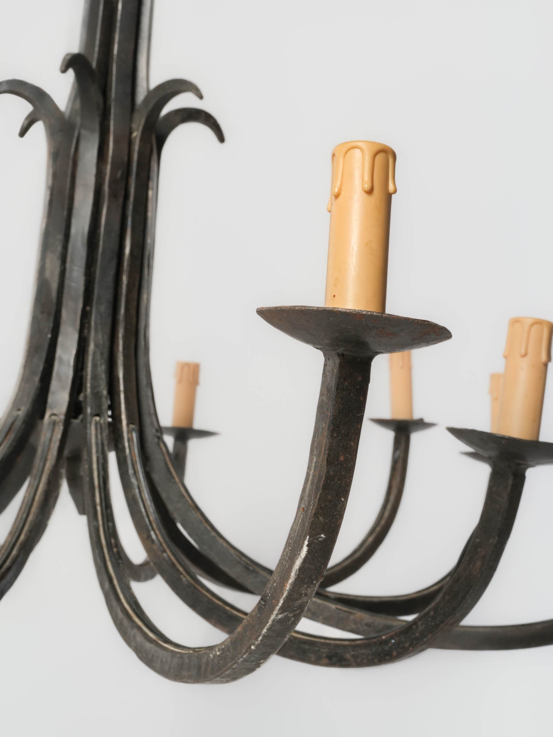 Grand vintage statement lighting  