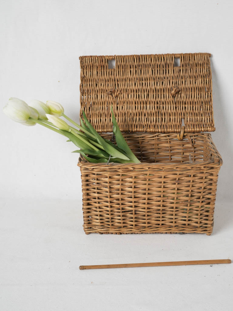 Antique woven French snack basket