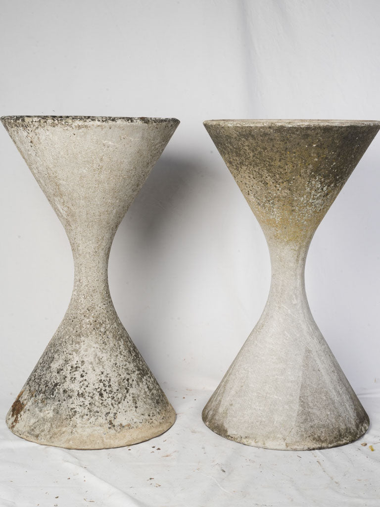 Sculptural hourglass planters