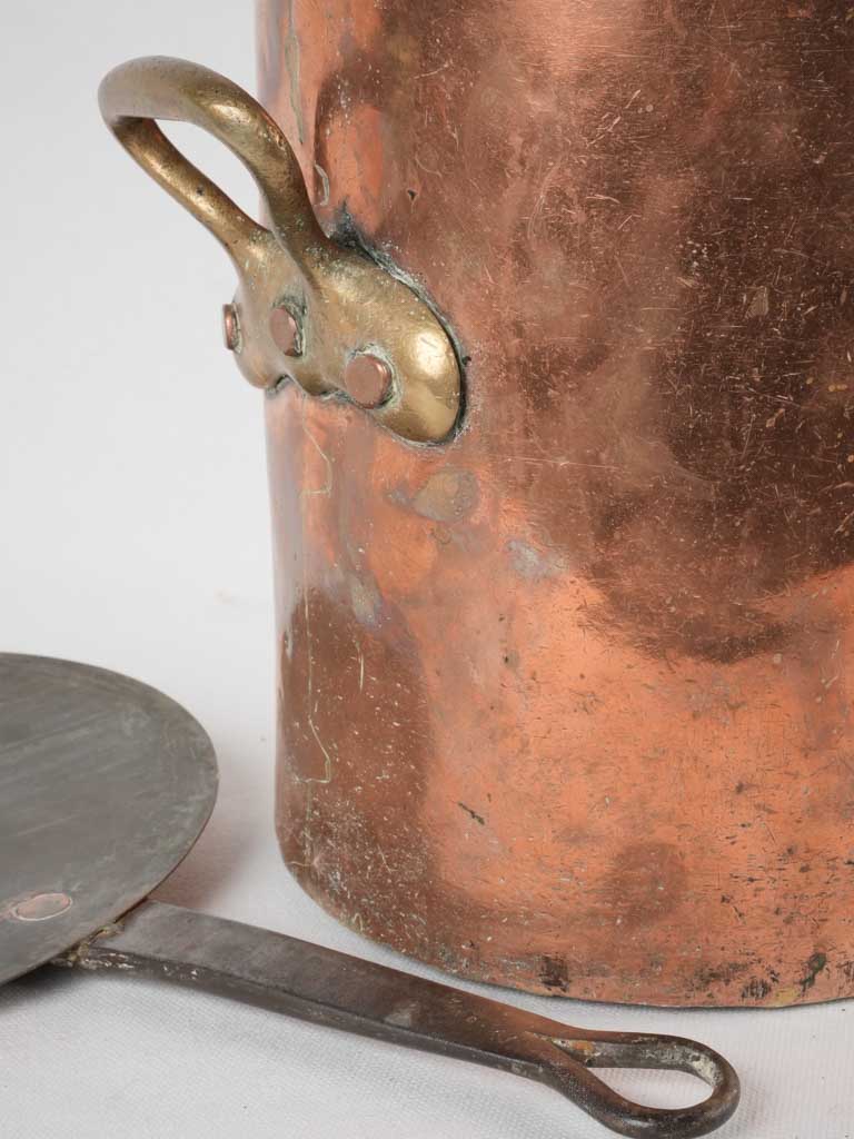 Antique French copper pot with lid 10¼"