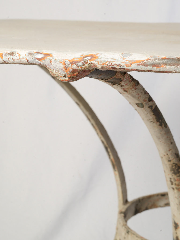 Graceful iron cottage table  