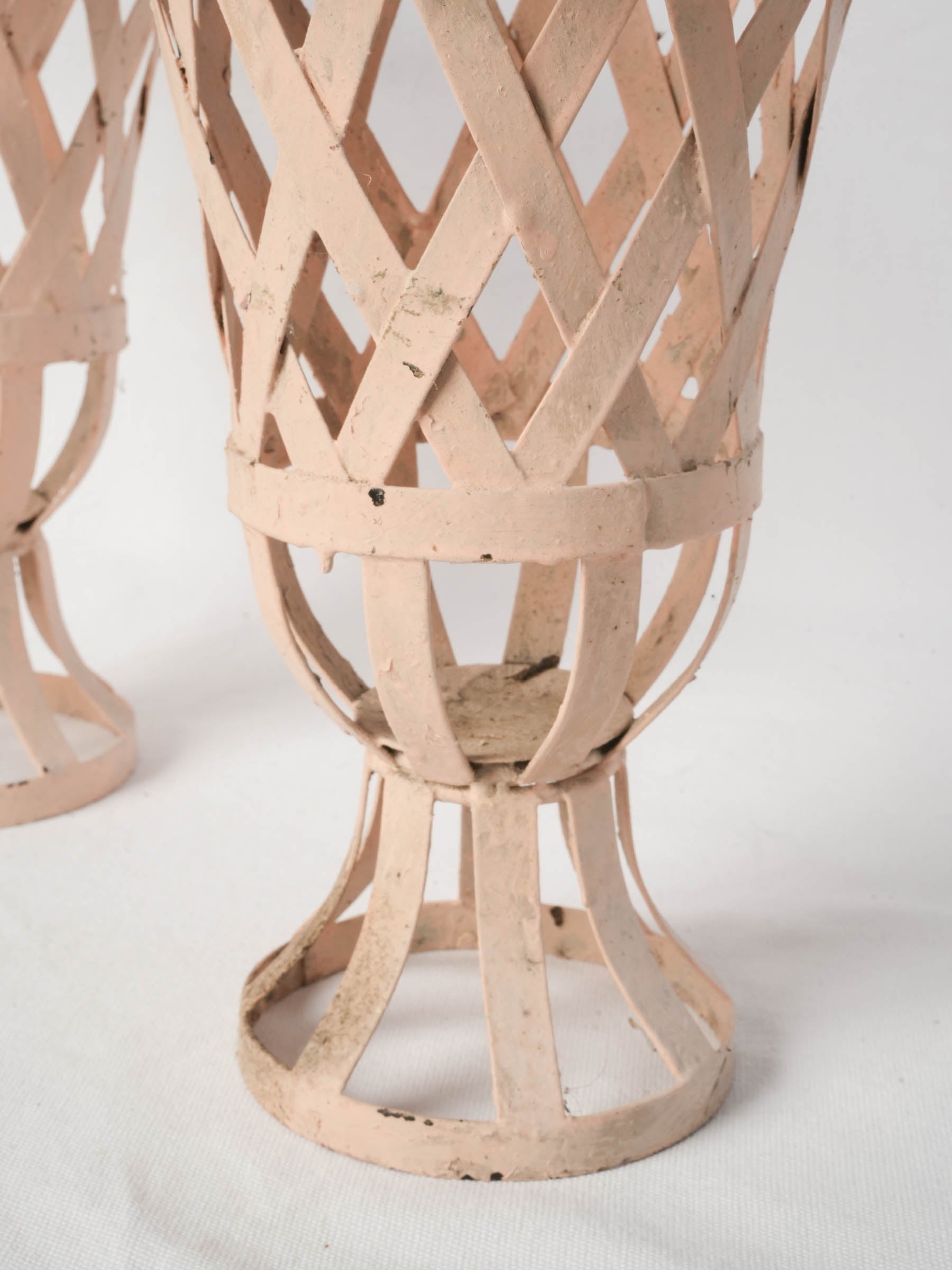 Pair of Small Médicis-Style Metal Lattice Cachepots in Soft Blush - 14¼"