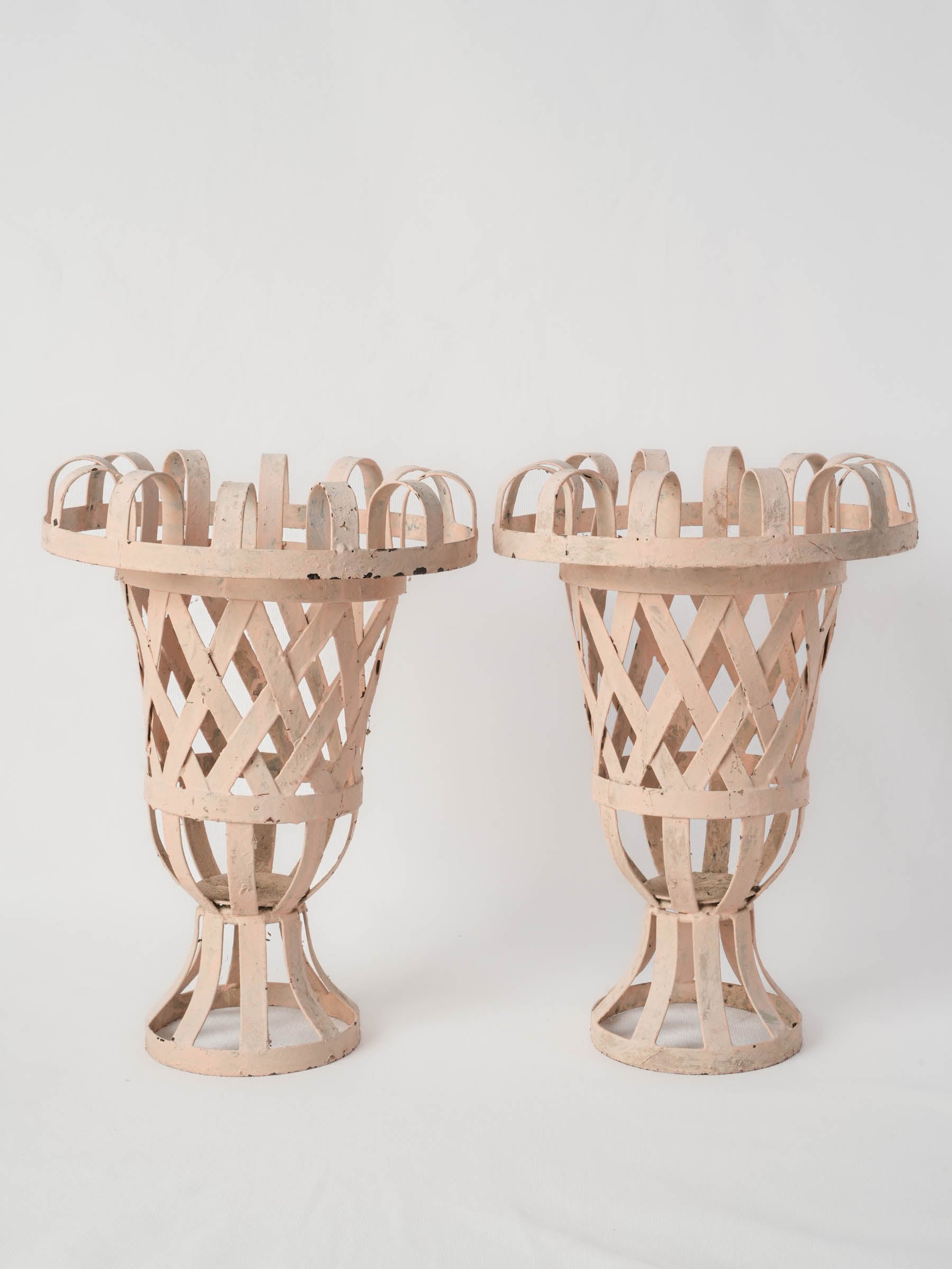 Pair of Small Médicis-Style Metal Lattice Cachepots in Soft Blush - 14¼"