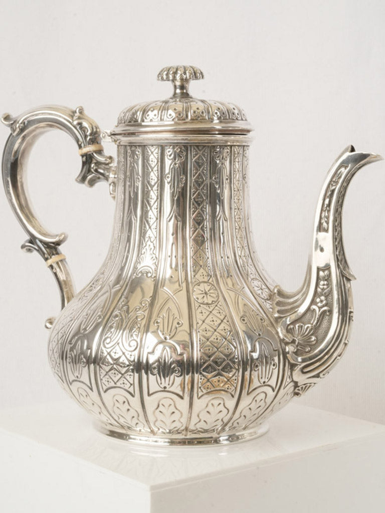 Victorian style Rococo patterned set  