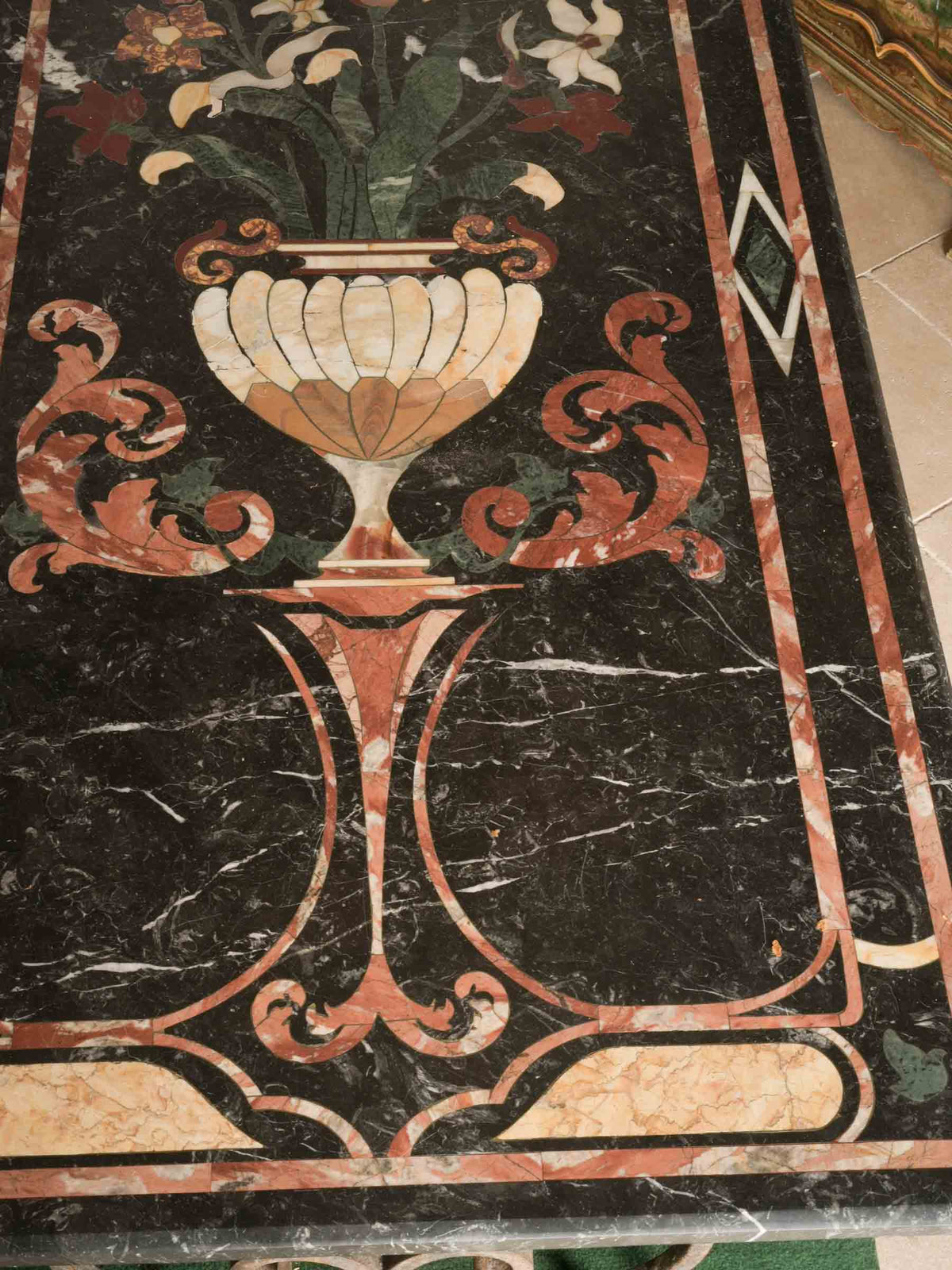Important Italian Pietra Dura Dining Table circa 1900 - 71¼" x 35¾"