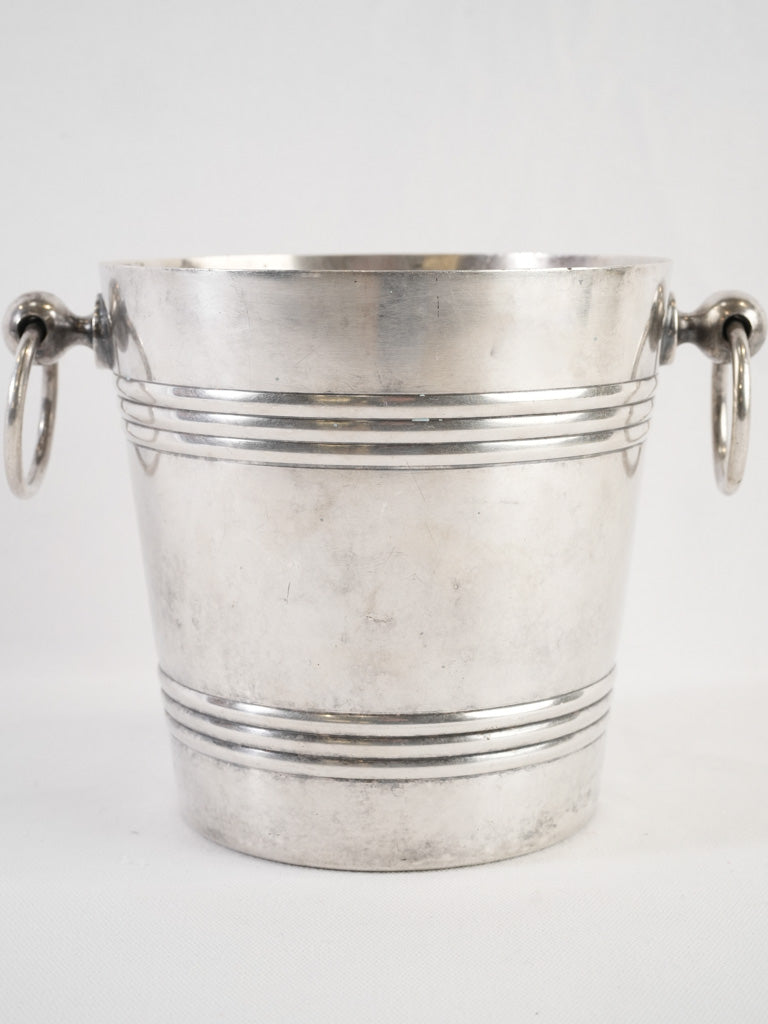Charming, functional wine cooler vessel