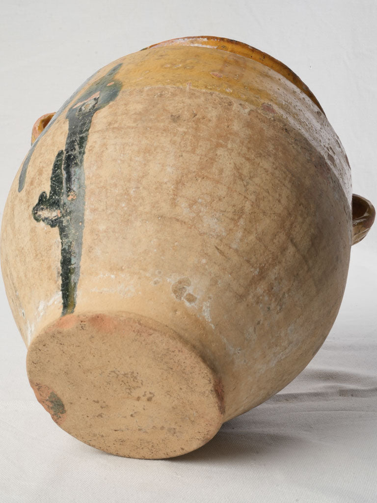 Timeless artisanal confit pot  