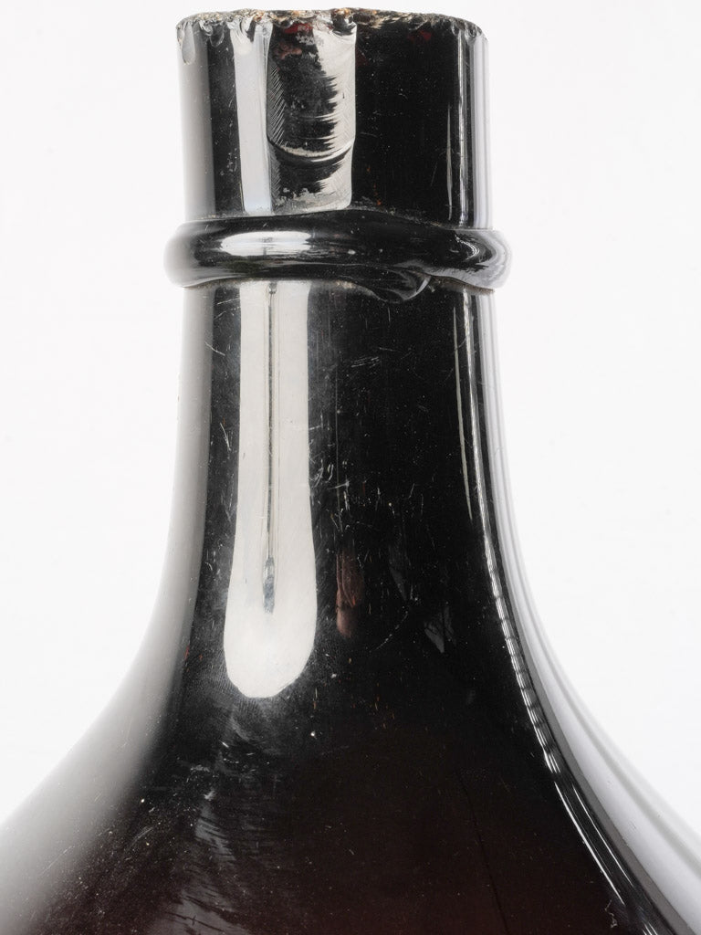 Traditional crafted glass vessel