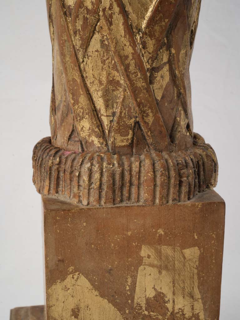Artistic giltwood lamp relic