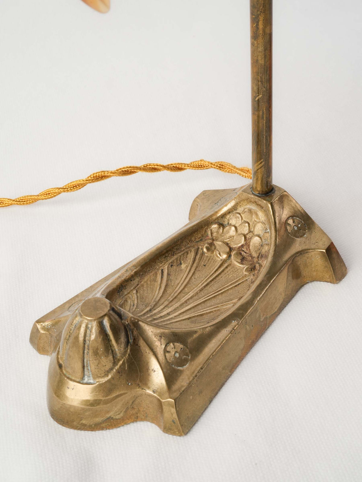 Art Nouveau Brass Table Lamp w/ Pâte-de-Verre Flower Shade - 12¼"