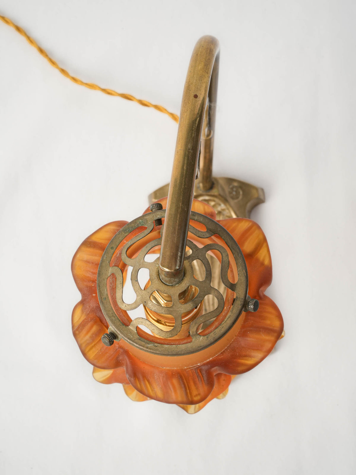 Art Nouveau Brass Table Lamp w/ Pâte-de-Verre Flower Shade - 12¼"