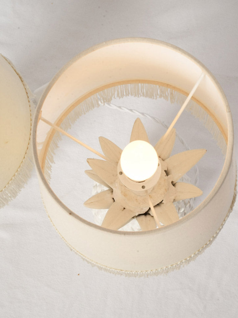 Decorative mid-century pineapple design  