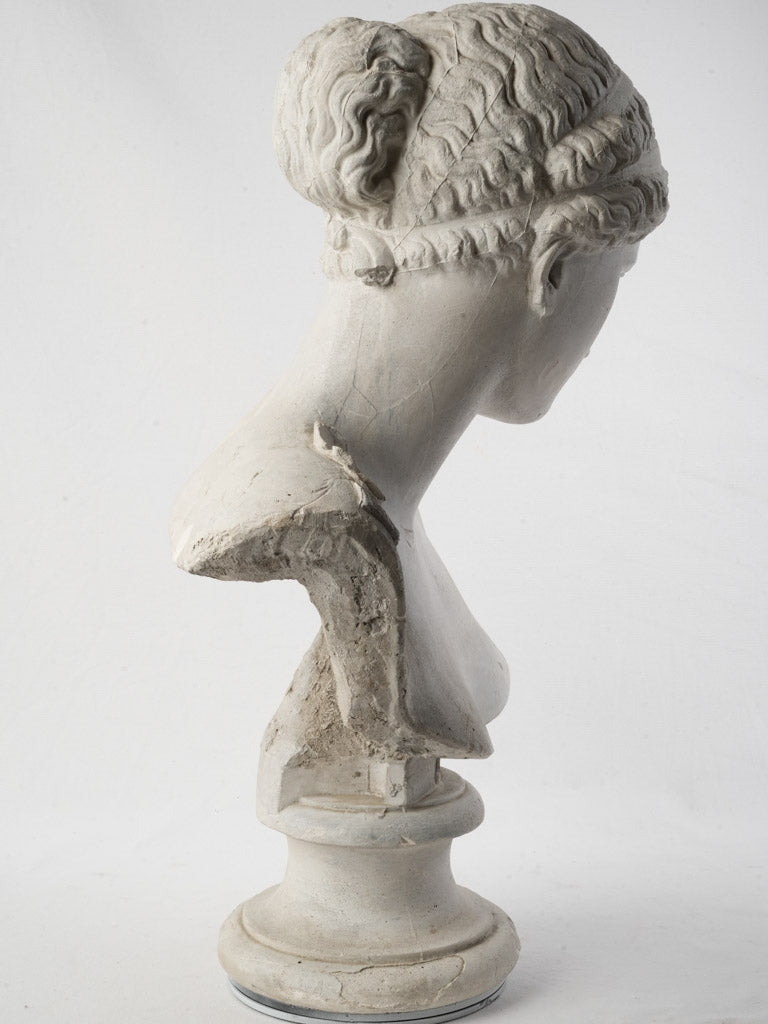 Rare white plaster bust masterpiece  