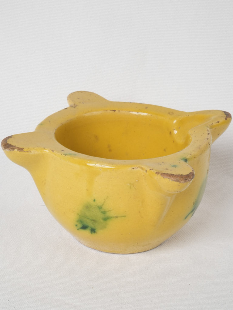 Early-century glazed pouring mortar