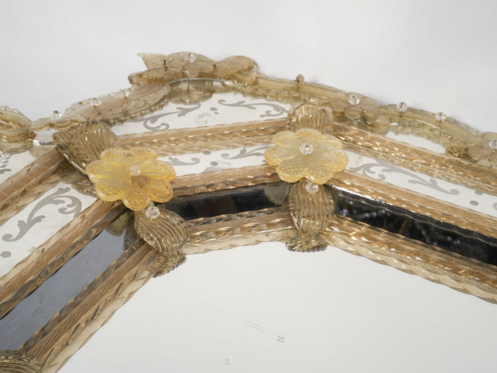 Decorative 19th-century Italian octagonal mirror