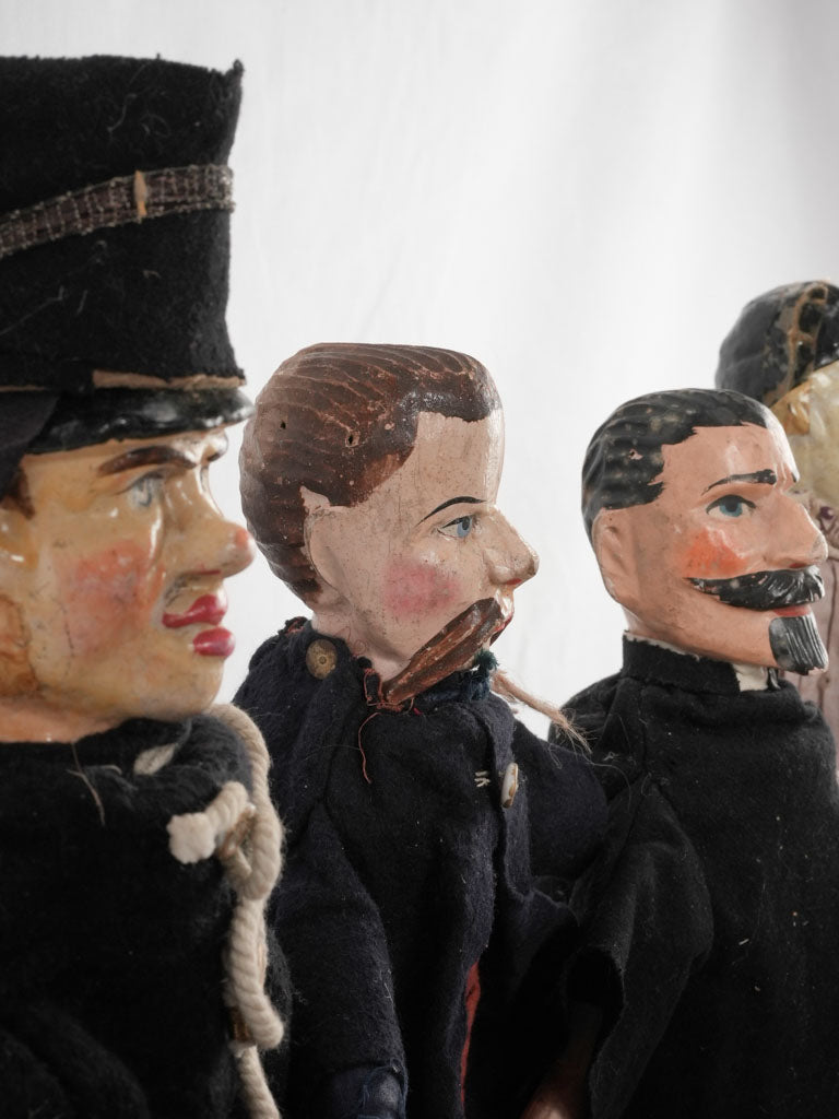 ANCIENNE MARIONNETTE LE GITAN papier mache 1 hand puppets ANCIENNE MARIONNETTE LE GITAN papier mache 1 hand puppets