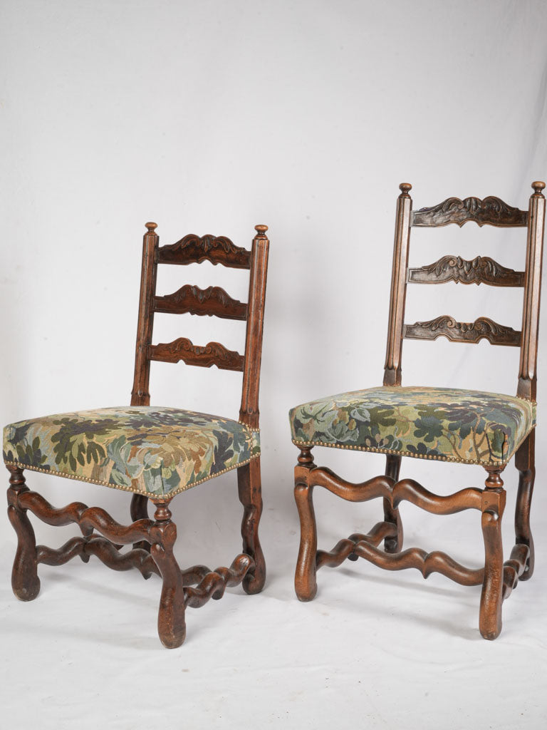 False Pair of Late 17th Century Provençal Ladder-Back Chairs in Walnut
