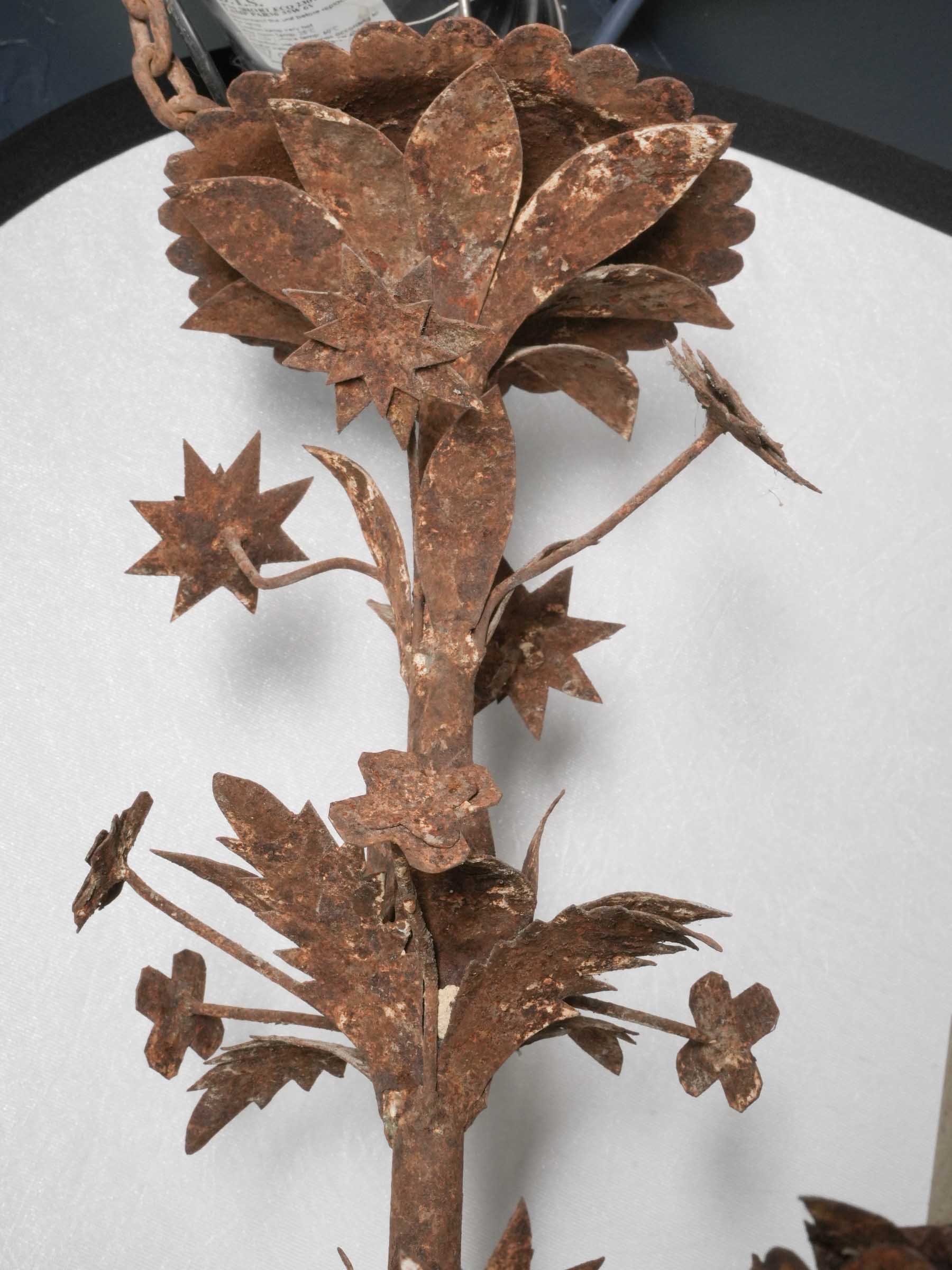 Rustic Handcrafted Iron Chandelier with Natural Rust Patina, Early to Mid-20th Century - 25¼" diameter