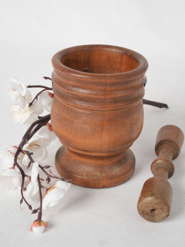 Charming vintage wooden mortar & pestle - petit 5½"