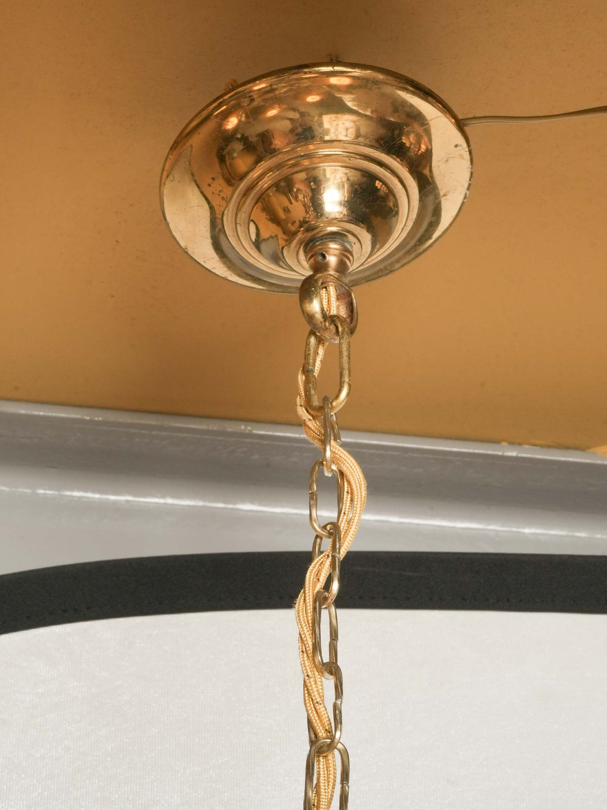Glamorous Six-Light Chandelier w/ Glass Pendants and Fringed Shades - 32¾" x 17"