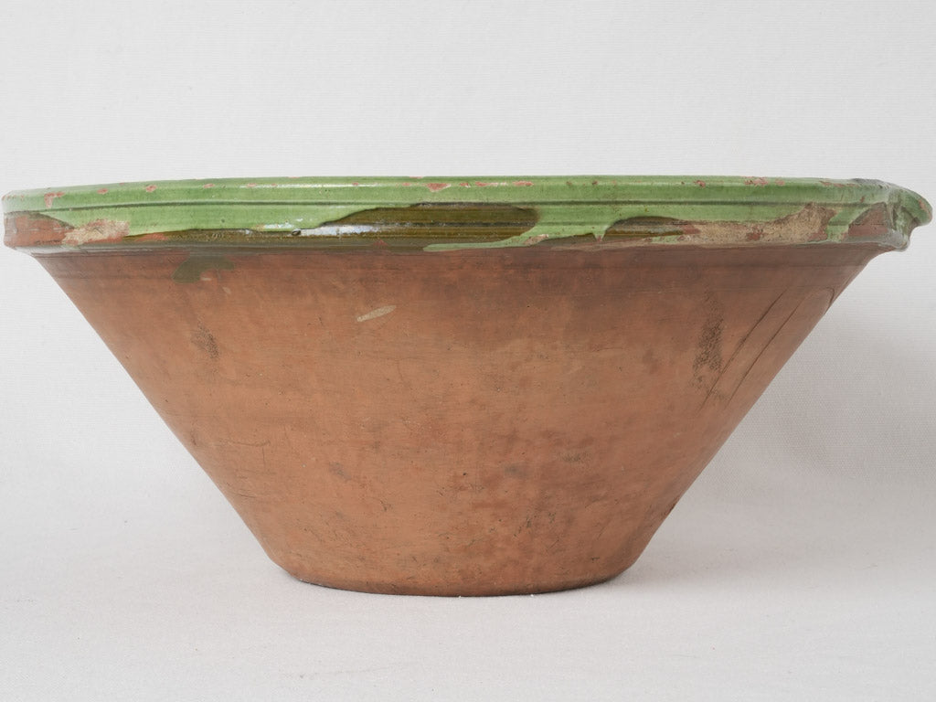 Vintage pea green ceramic tian