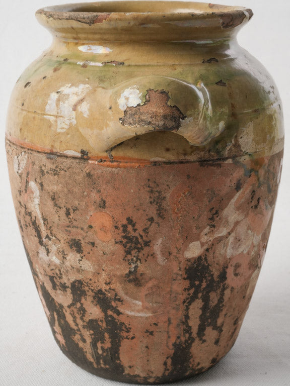 Timeless olive-glazed pottery