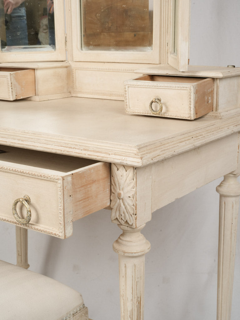 Adjustable mirrored lightweight vanity