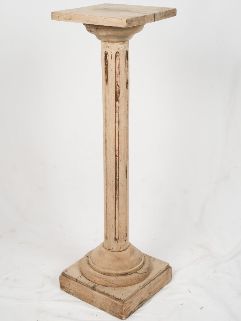 Charming rustic pedestal