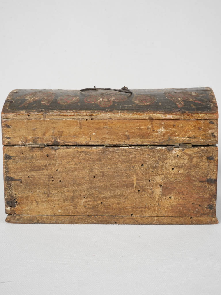 Timeless, patina-rich, Normandy trousseau box