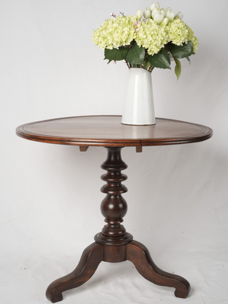 Charming 19th-century round cafe table