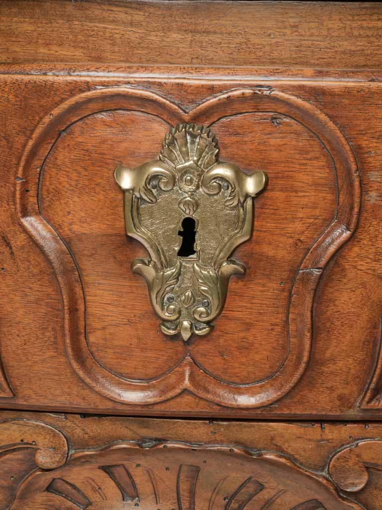 Timeless heirloom-quality commode