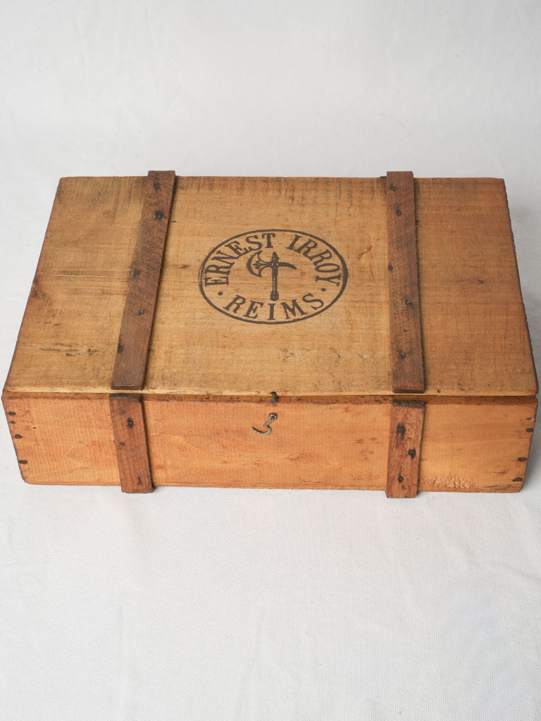 Elegant softwood champagne box  