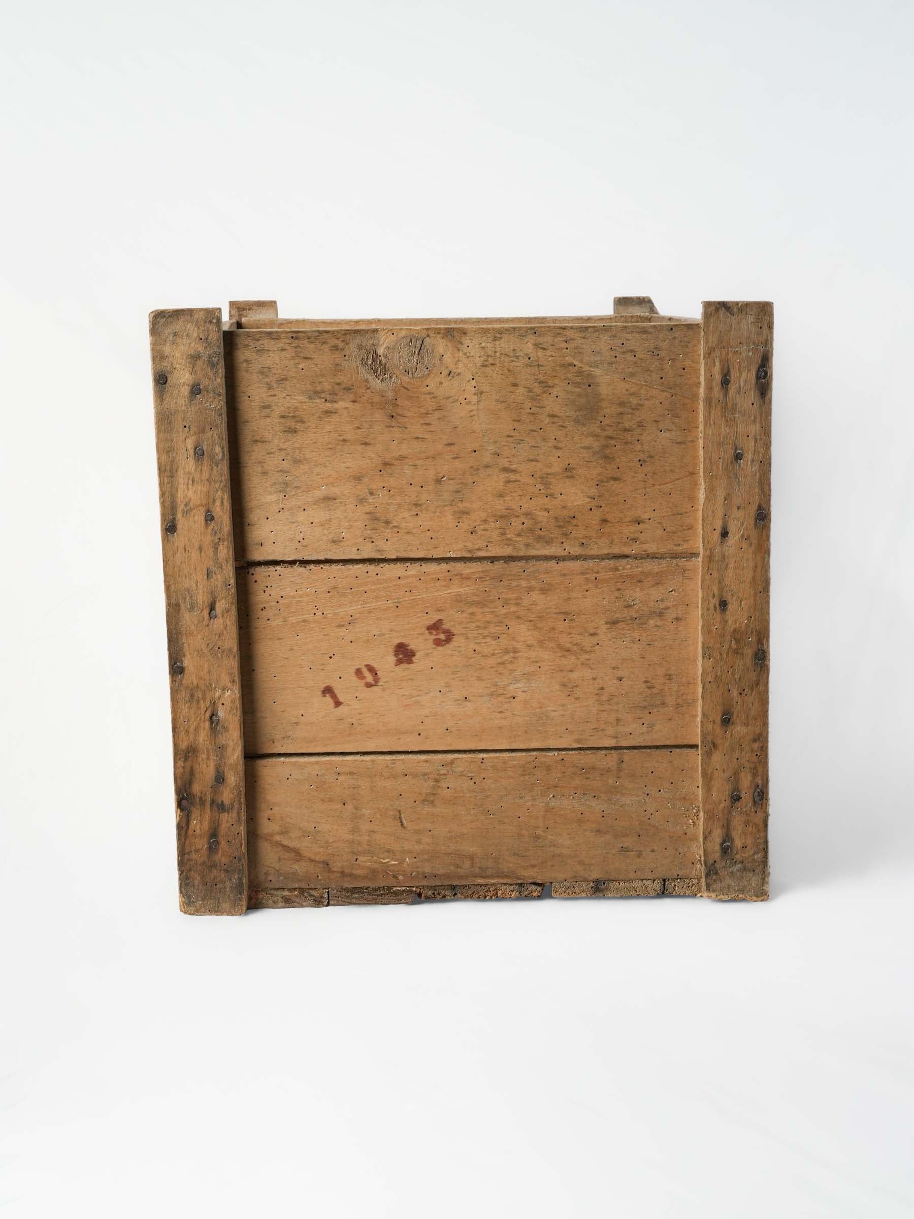 Mid 20th century French champagne shipping crate - Gauthier Épernay