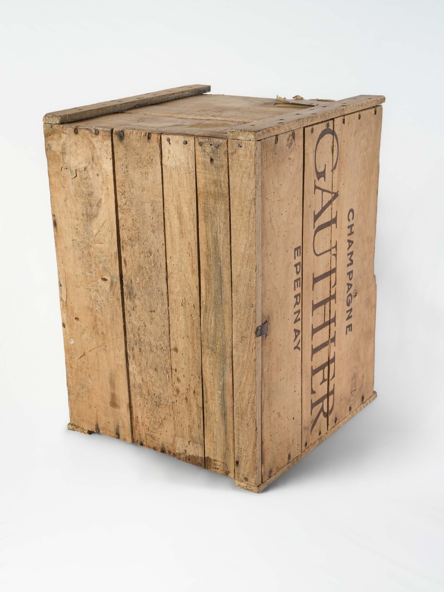 Mid 20th century French champagne shipping crate - Gauthier Épernay