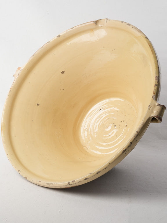 Crafted functional Provençal pottery  