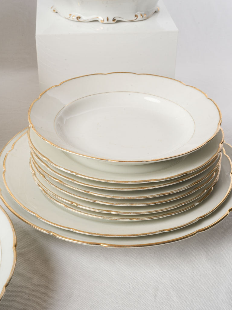 1930s–1950s Art Deco Limoges Porcelain Dinner Service - 21 Pieces