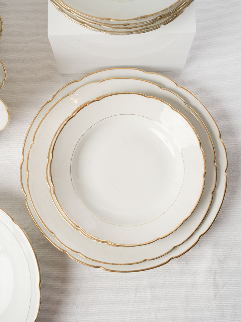 1930s–1950s Art Deco Limoges Porcelain Dinner Service - 21 Pieces