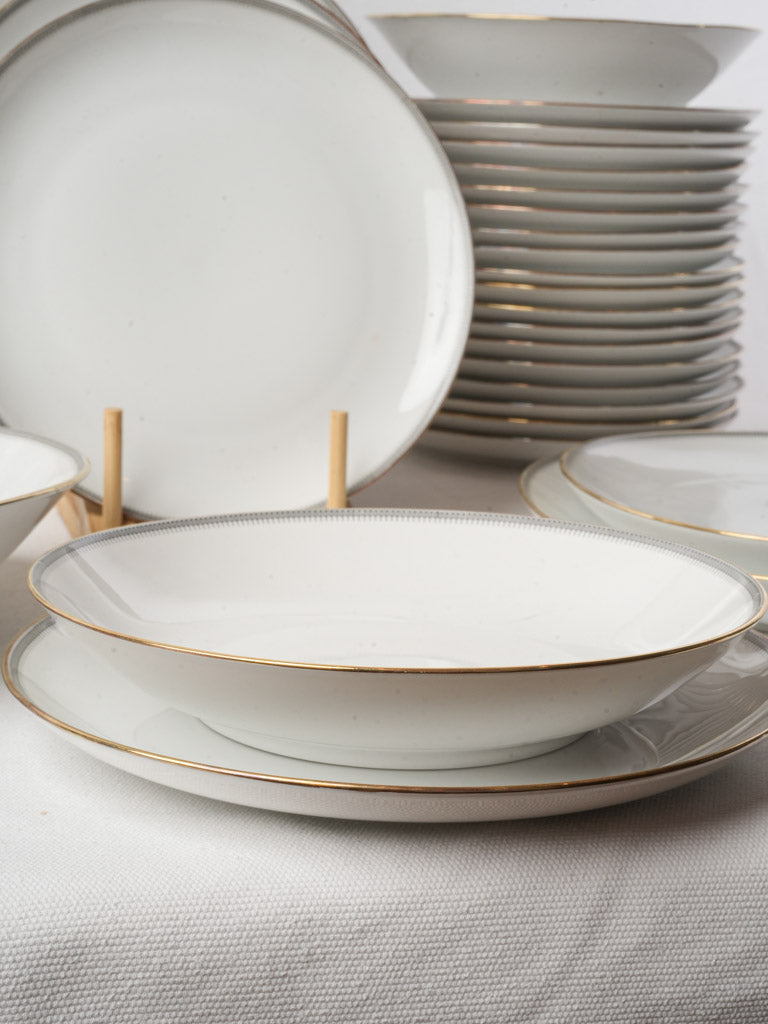 German neoclassical porcelain dinner service by Eschenbach 20th century - 42 pieces