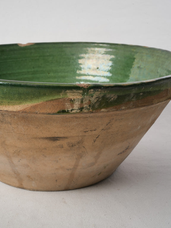 Distinctive flared-shape Tian bowl  